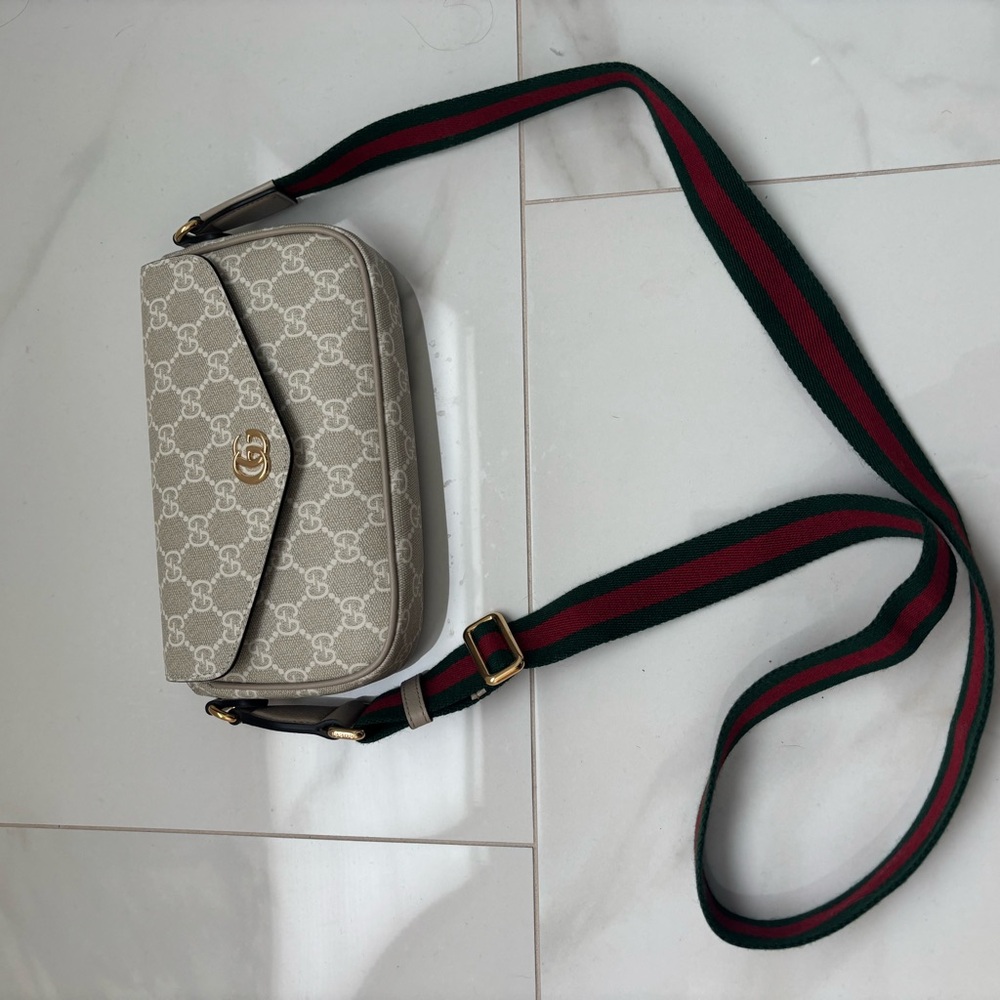 Gucci Beige Crossbody Bag with Signature Strap